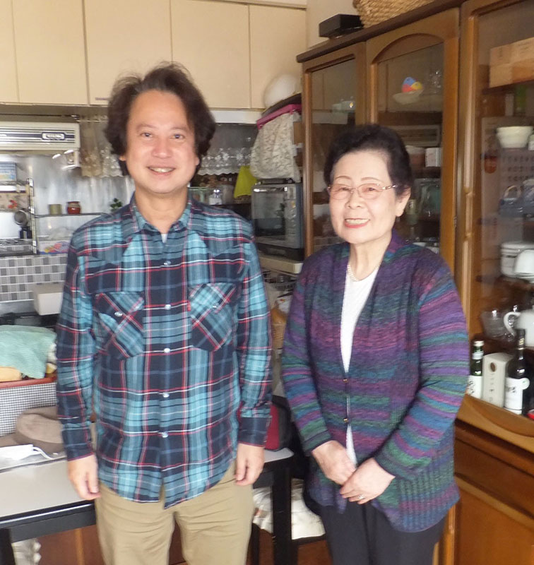 札幌市内のご自宅におうかがいしました。坂元桂子さんと柴山弘文